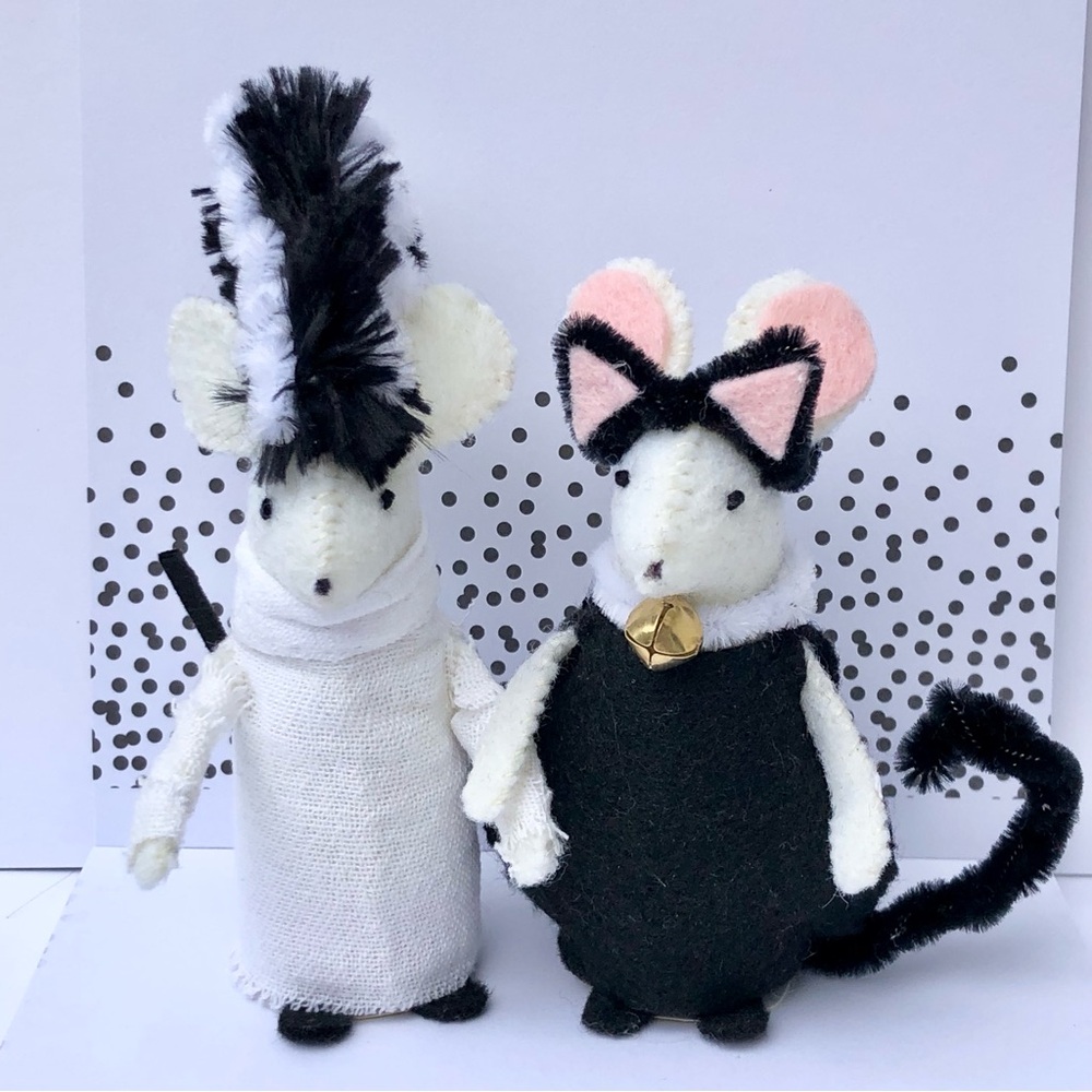 Meow! Black Cat costume felt mouse art doll ready Halloween cake topper - Picture 7 of 7